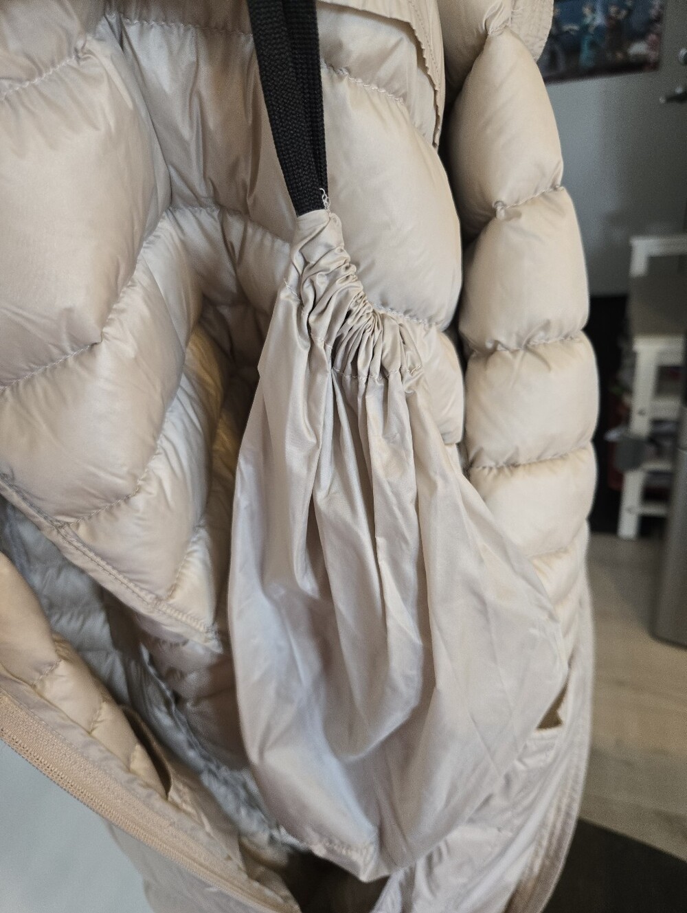 Women's M Sears Light Beige Puffer Jacket Down Filled. Vintage, Worn Seldom. - Picture 5 of 7